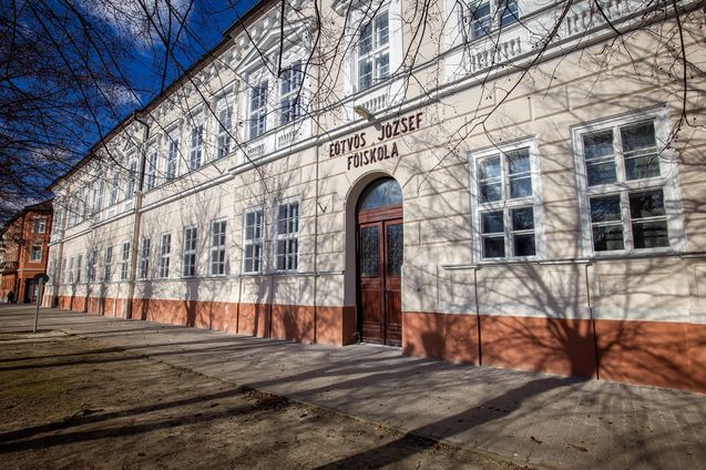 Megújult EJF.