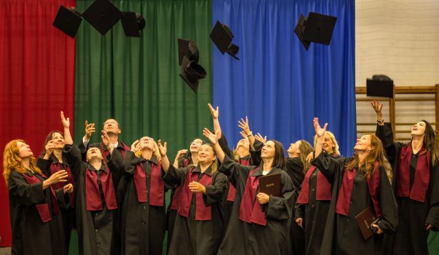 Diplomaátadó ünnepség a Dr. Pósta Sándor Sportcsarnokban